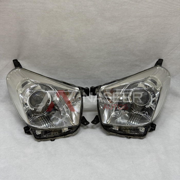 Headlights/Front Lights for Toyota IQ